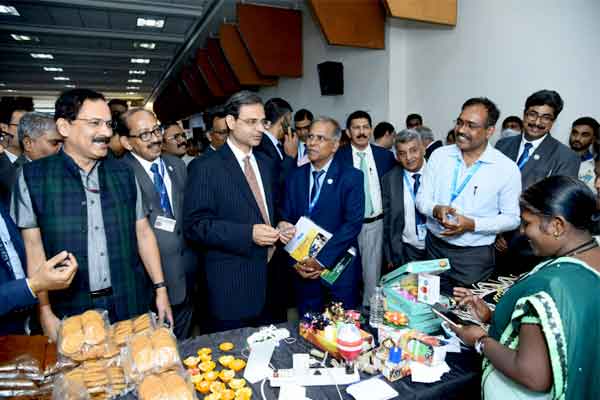 Ministry of Finance, Govt. of India visiting SHG stalls 