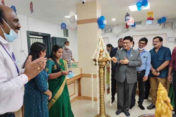 Shri. Henmant Tamta Executive Director of Bank of Maharashtra inaugurating state of the art Branch in Palakkad
